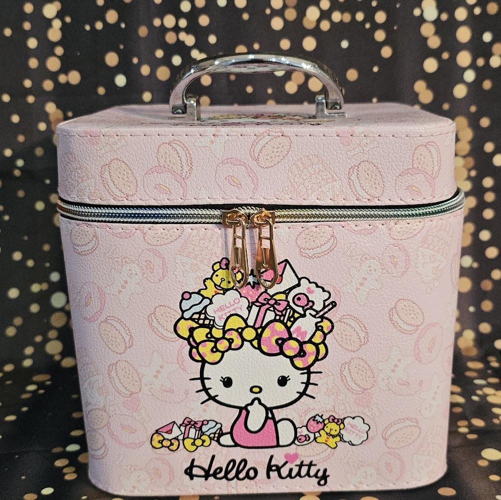 NEW-HELLO KITTY TRAVEL COSMETIC CASE-New